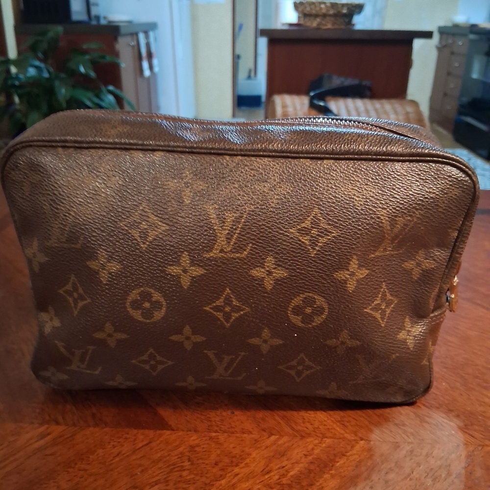 Louis Vuitton Brown Monogram Clutch